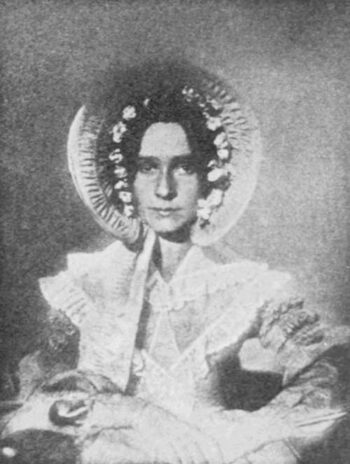 Elképesztő történelem: Az első nőről készült fénykép. A fotográfus saját testvérét, Dorothy Catherine Drapert örökítette meg. (1840)