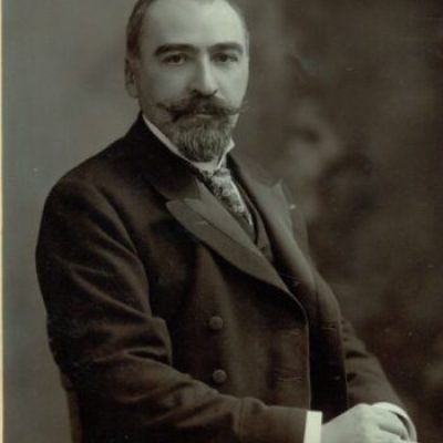 A zserbó története: Emil Gerbeaud (1854-1919) svájci cukrász, csokoládé-készítő mester, a zserbó sütemény névadója